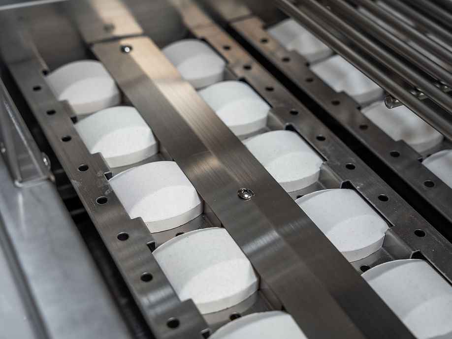 KoKoMo Mini Maui 6' Outdoor Kitchen Island – Compact BBQ Station with Seating